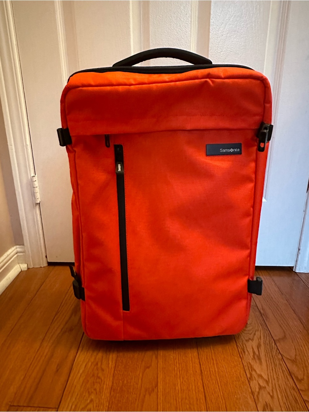 Samsonite Bright Orange Men’s Travel Roller